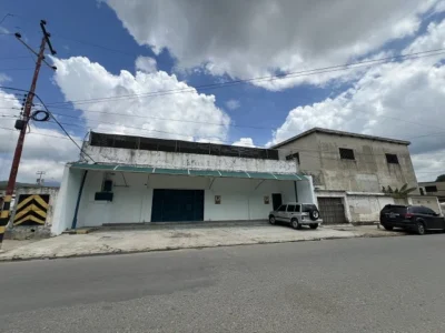 GALPON EN ALQUILER – NAGUANAGUA TARAPIO